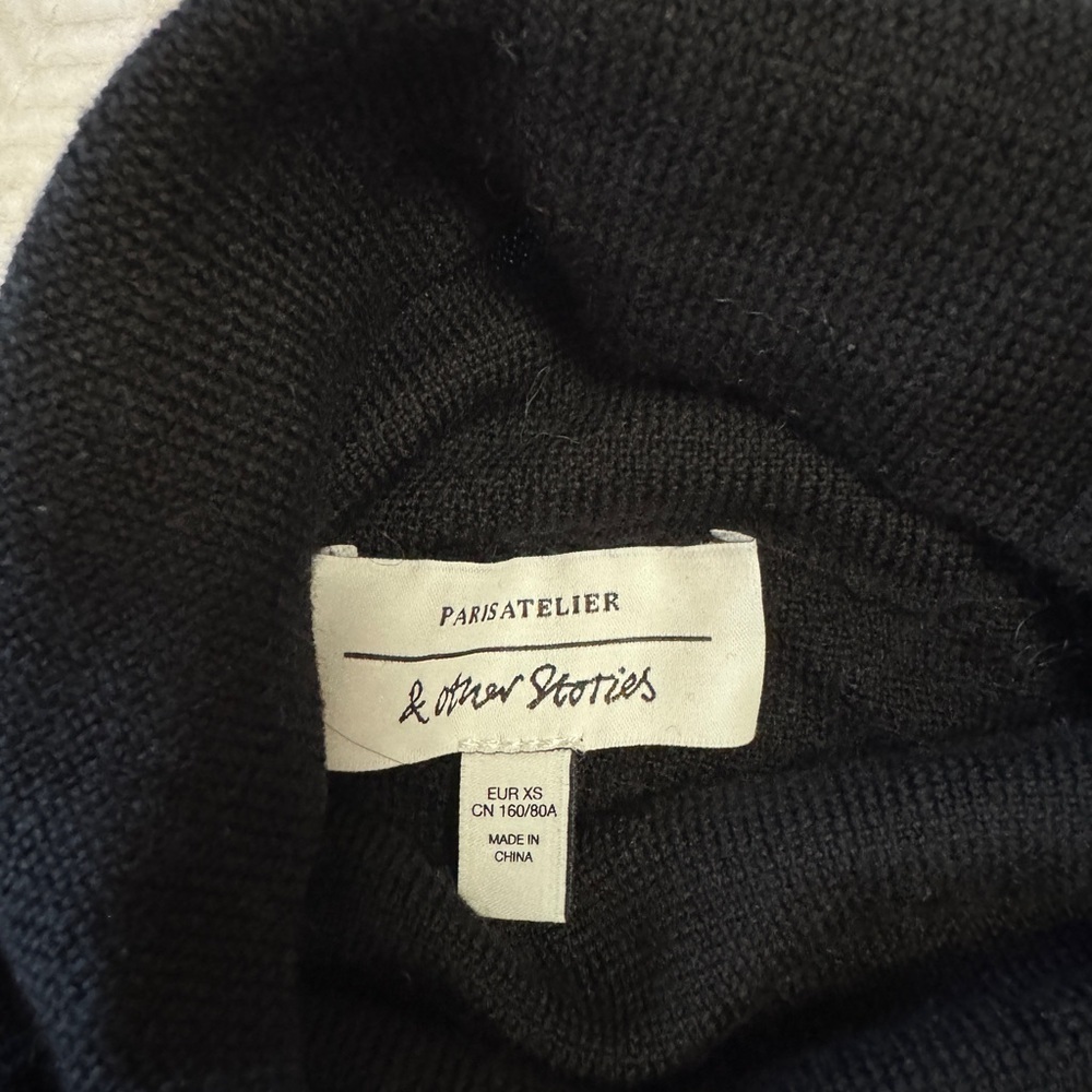 & Other Stories Black Turtleneck Sweater in XS - Picture 3 of 7